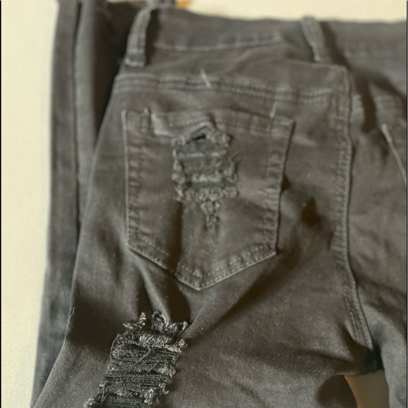 REDFOX BLACK JEANS. - Picture 6 of 11